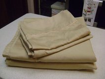 450-Thread Count 4-Piece Queen Sheet Set By "Court Of Versailles" in Luke AFB, Arizona